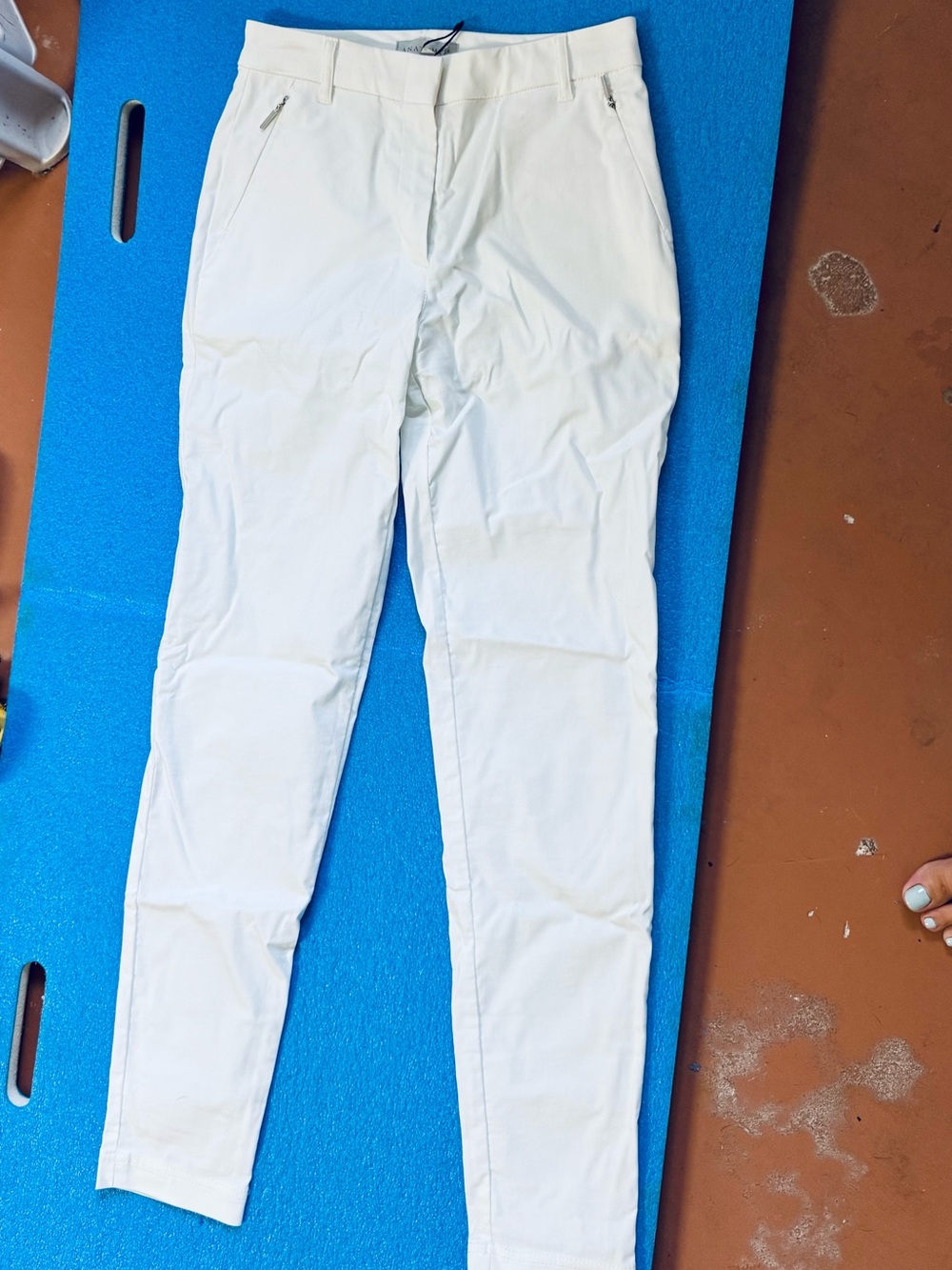 Anatomie Women’s Chinos in White